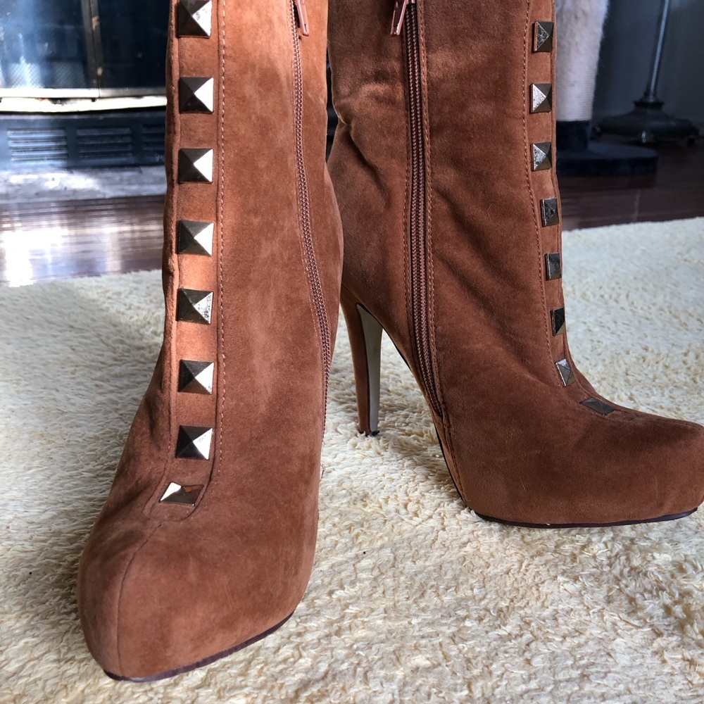 Brown Suede Studded  Platform Ankle High Heel Boots Size 8